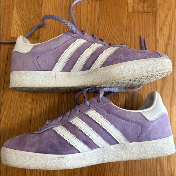 Purple Adidas Gazelle sneakers - Picture 2 of 3
